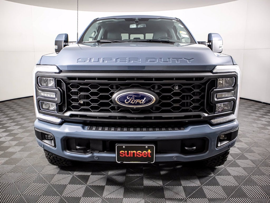 2023 Ford F-350 SD Lariat
