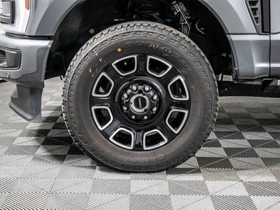 2025 Ford F-350 SD Platinum
