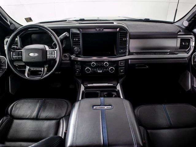 2025 Ford F-350 SD Platinum