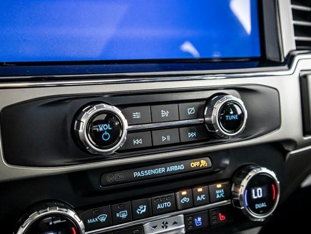 2022 Ford F-350 SD Lariat
