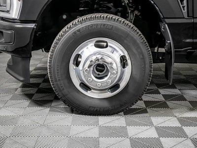 2025 Ford F-350 SD Platinum