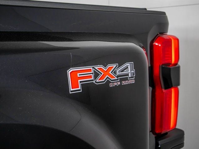 2025 Ford F-350 SD Platinum