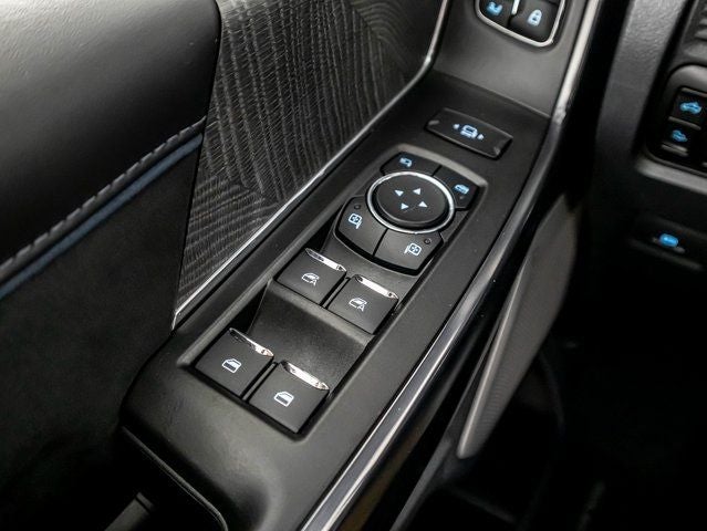 2025 Ford F-350 SD Platinum