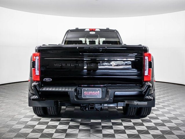 2025 Ford F-350 SD Platinum