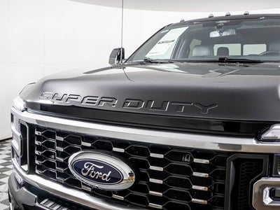 2025 Ford F-450 SD Platinum