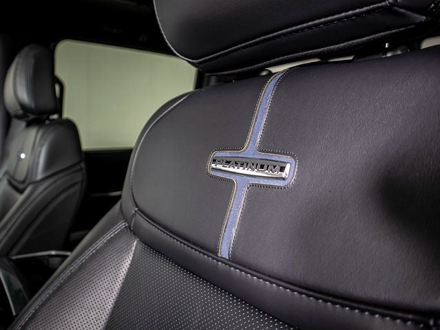 2025 Ford F-450 SD Platinum