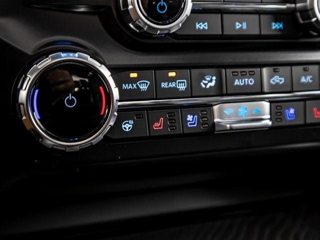 2025 Ford F-450 SD Platinum