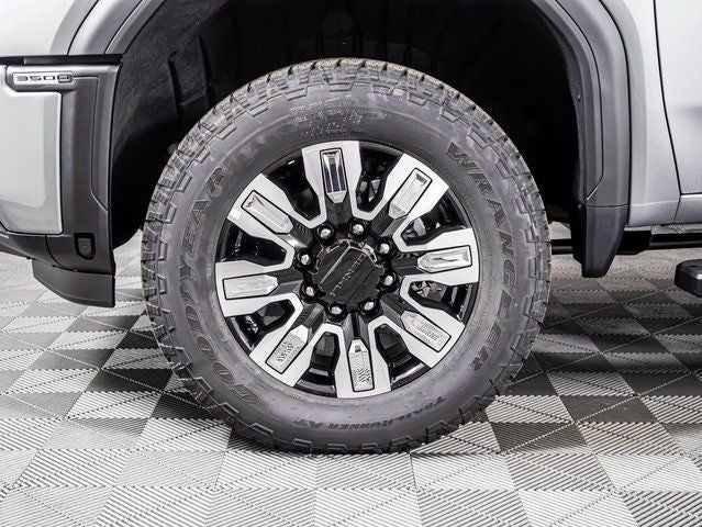 2025 GMC Sierra 3500HD Denali