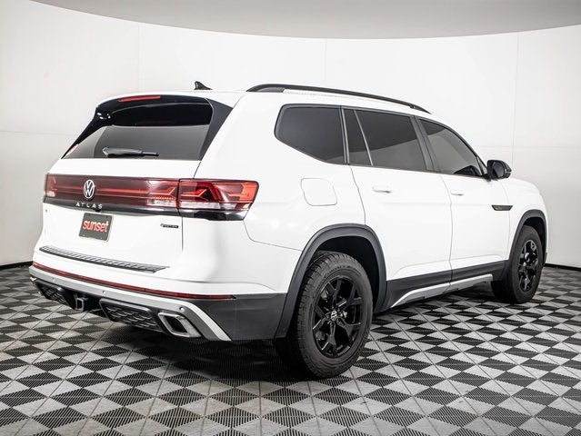 2024 Volkswagen Atlas 2.0T Peak Edition SE w/Technology