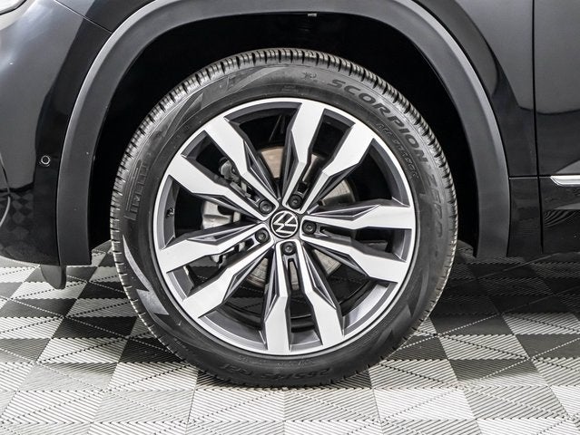 2023 Volkswagen Atlas Cross Sport 3.6L V6 SEL Premium R-Line