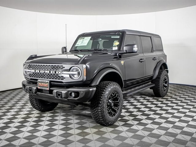 2023 Ford Bronco Base