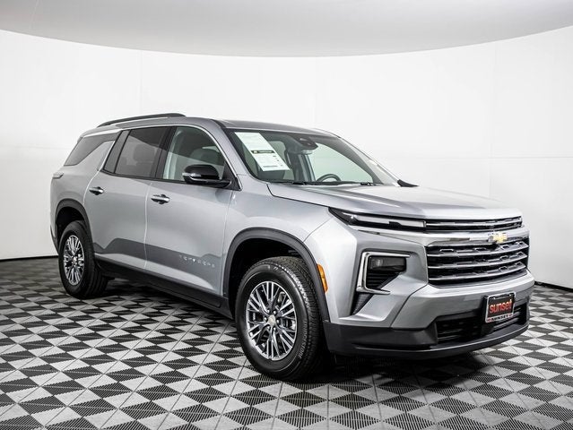 2025 Chevrolet Traverse LT