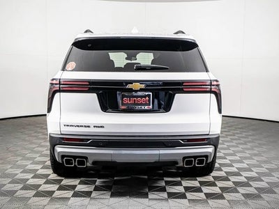 2025 Chevrolet Traverse LT