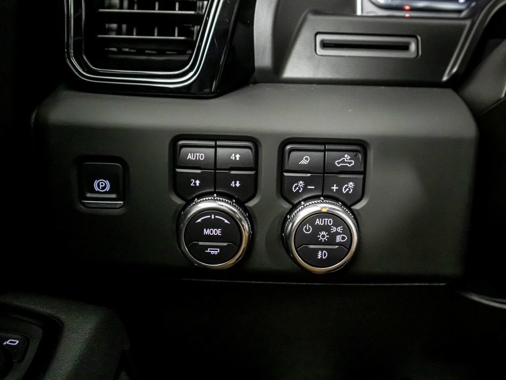 2025 GMC Sierra 1500 AT4