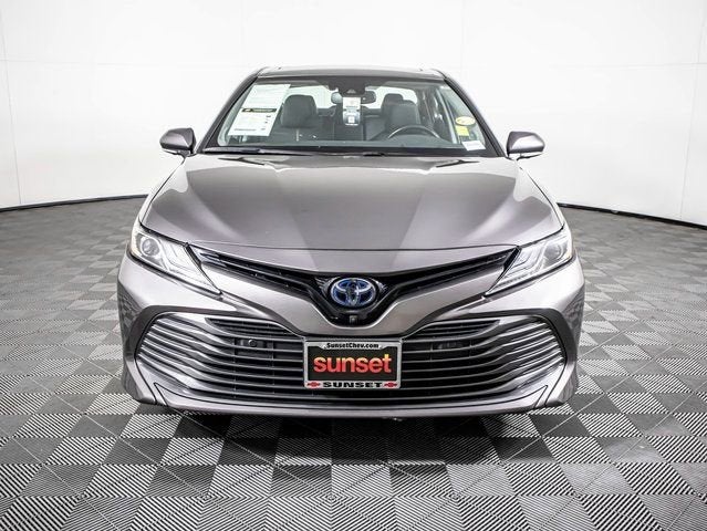 2020 Toyota Camry Hybrid XLE