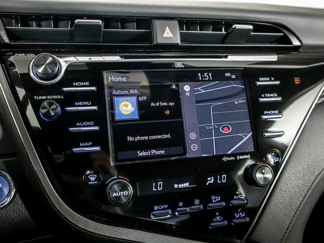 2020 Toyota Camry Hybrid XLE