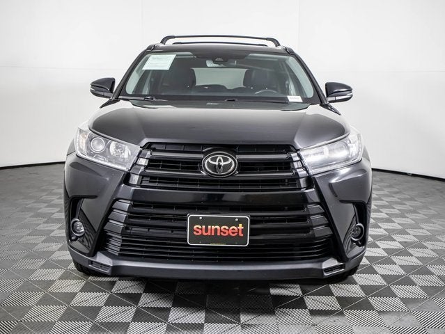 2019 Toyota Highlander SE