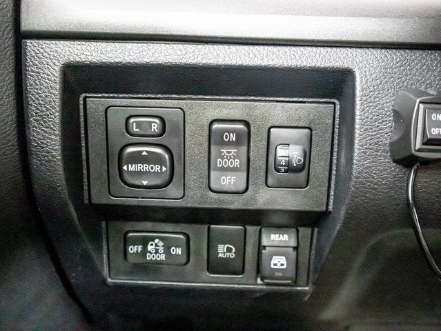 2018 Toyota Tundra 4WD SR5