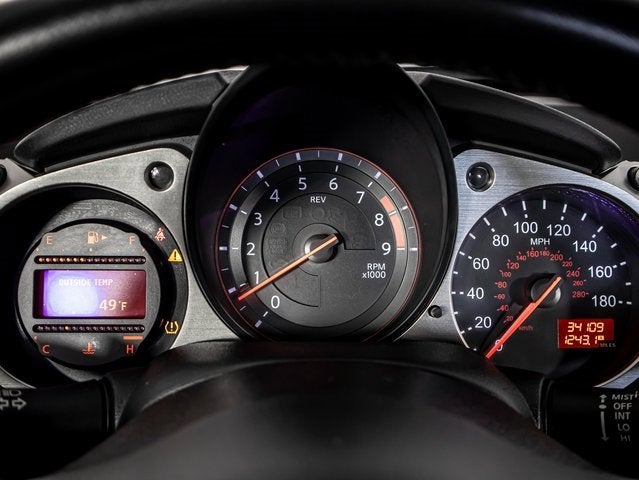 2017 Nissan 370Z 2DR CPE MT