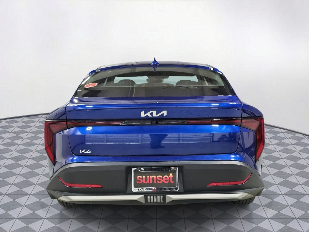 2025 Kia K4 LXS