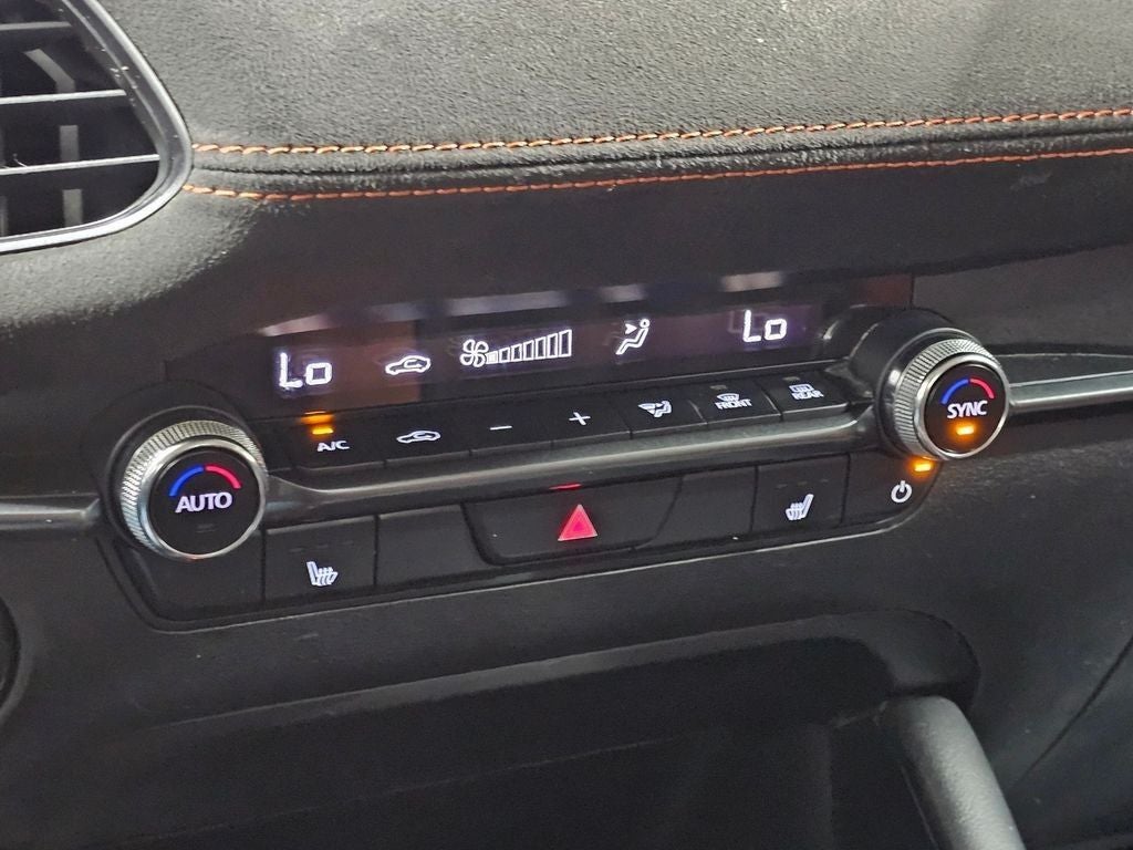 2024 Mazda Mazda3 2.5 Carbon Turbo