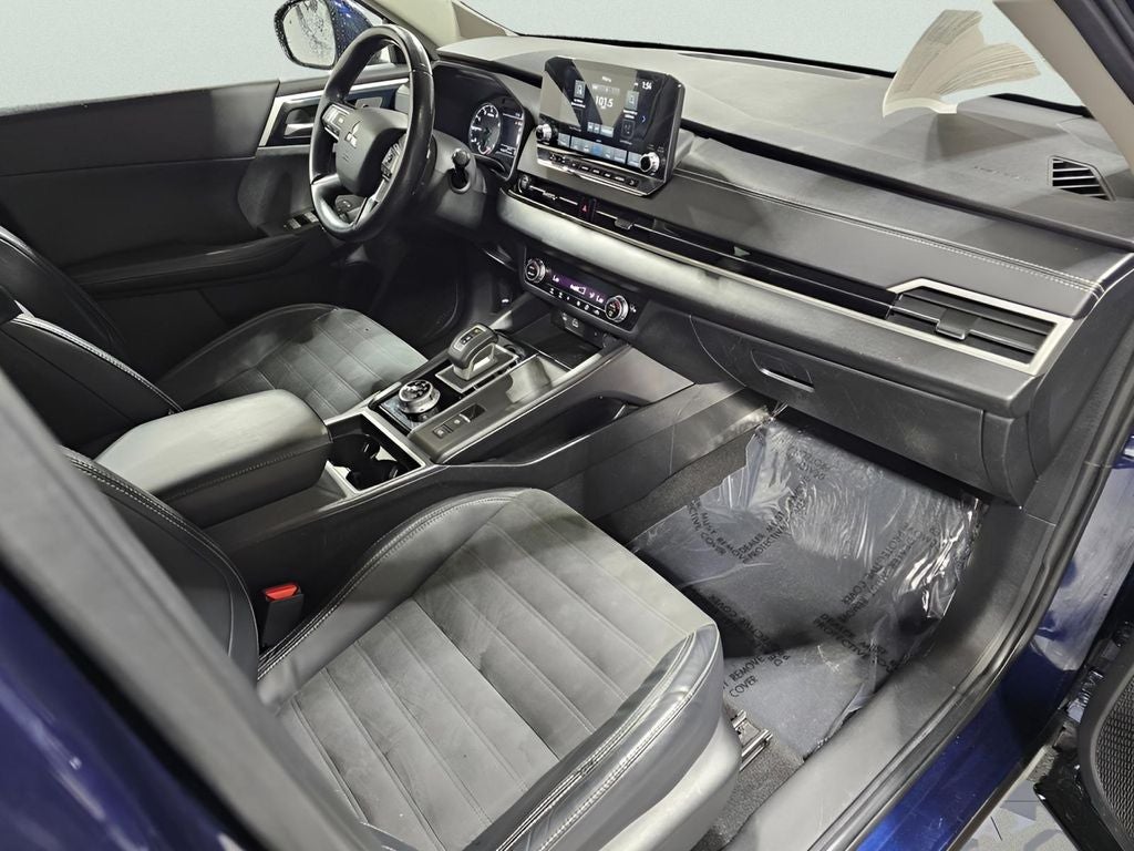 2022 Mitsubishi Outlander Black Edition