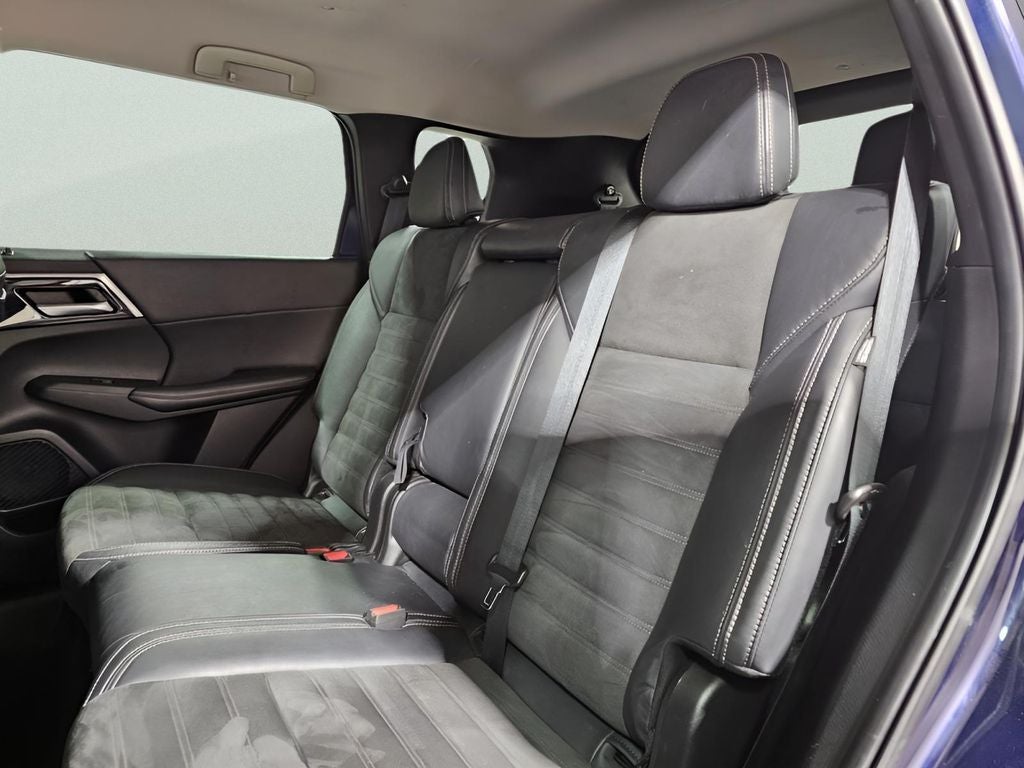 2022 Mitsubishi Outlander Black Edition