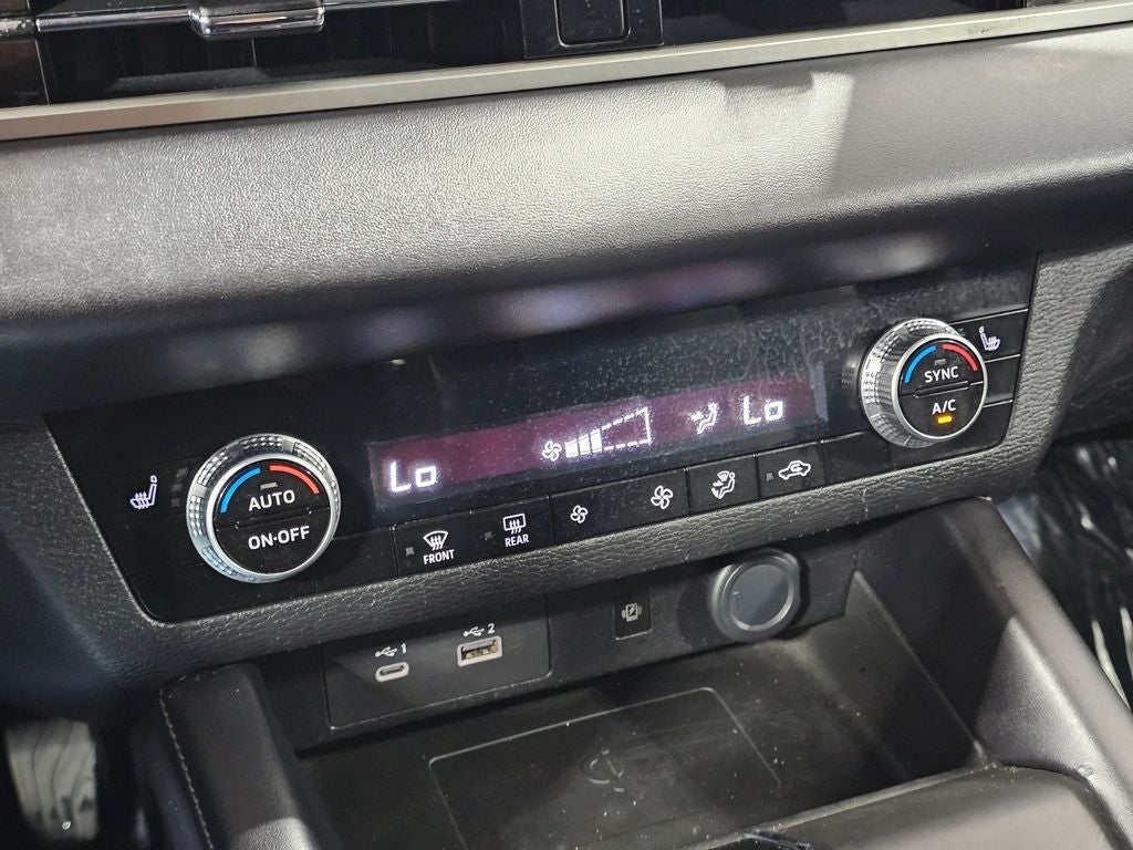 2022 Mitsubishi Outlander Black Edition