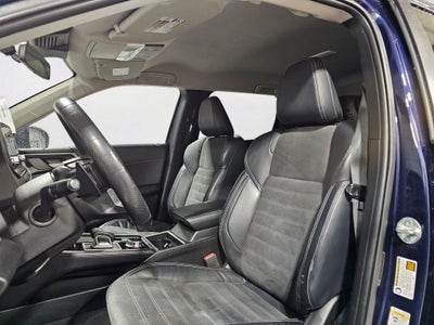 2022 Mitsubishi Outlander Black Edition