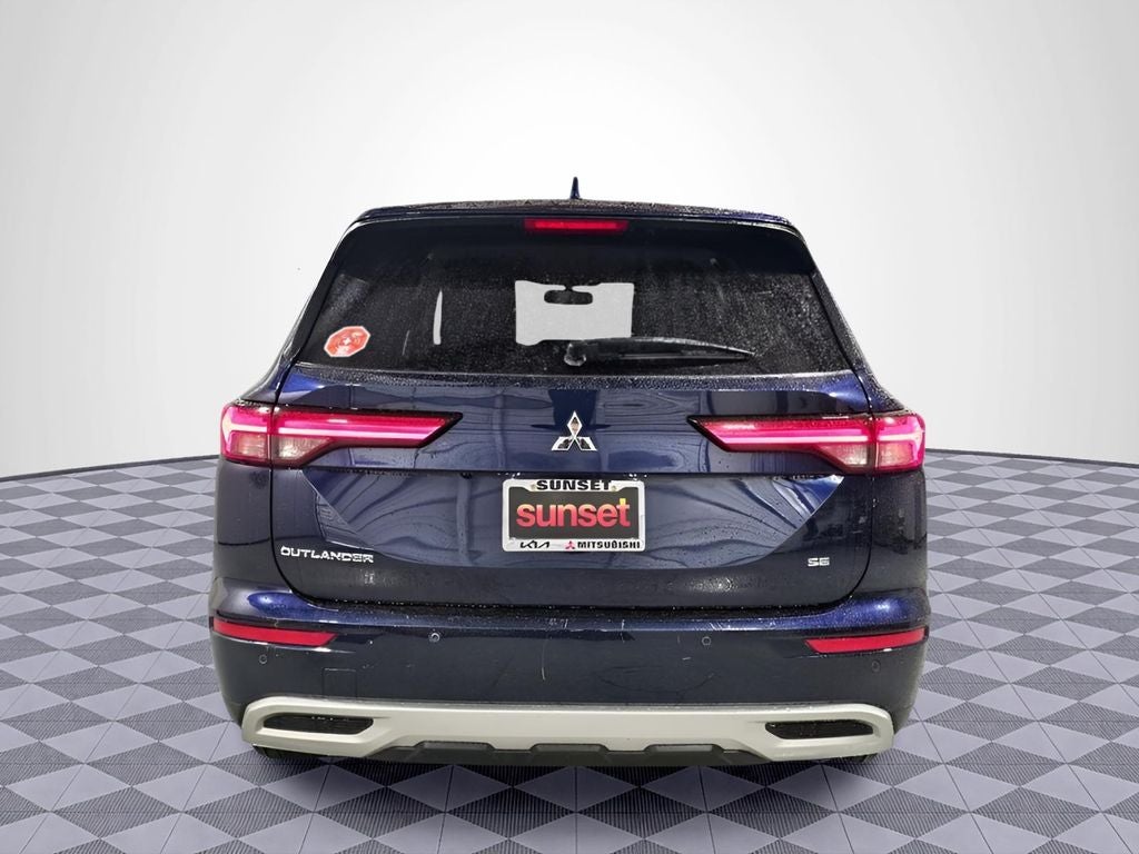 2022 Mitsubishi Outlander Black Edition