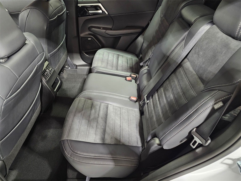 2025 Mitsubishi Outlander Trail Edition