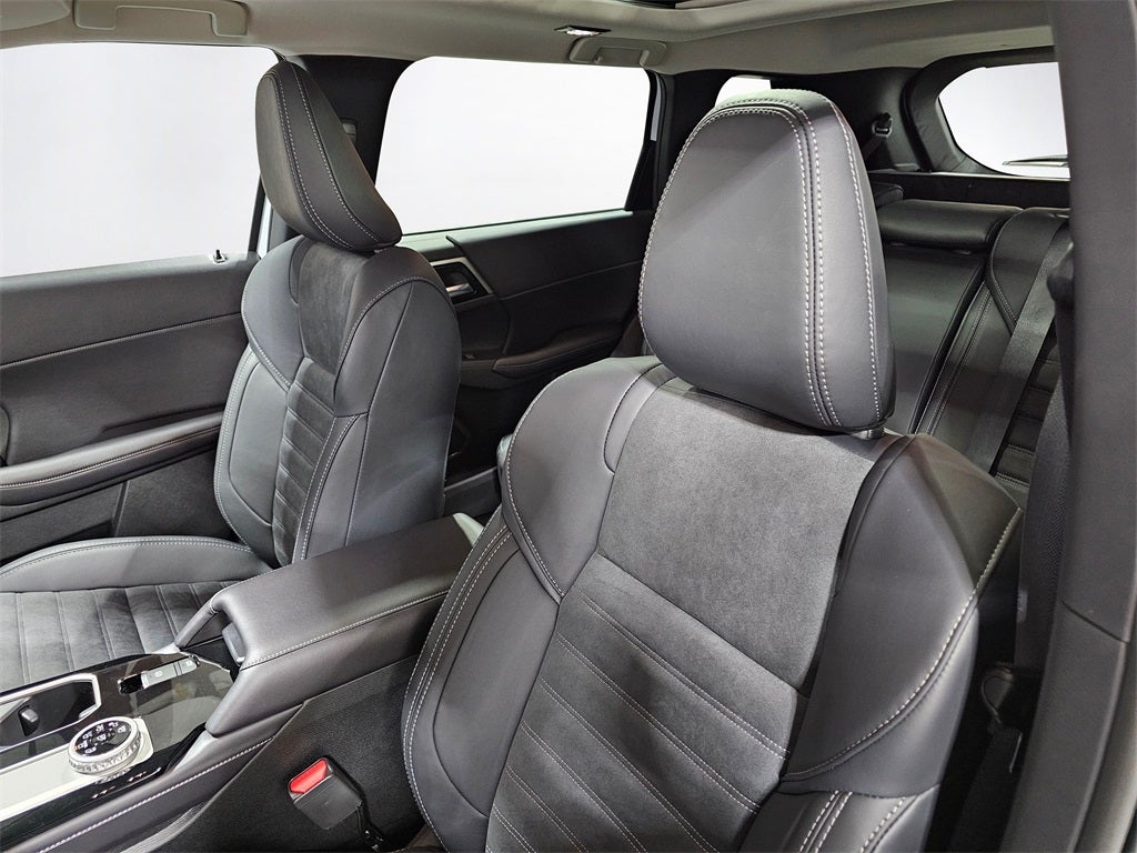 2025 Mitsubishi Outlander Trail Edition