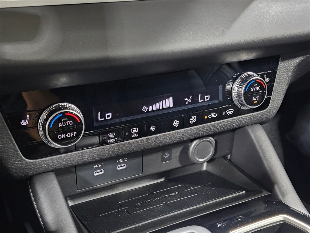 2025 Mitsubishi Outlander Trail Edition