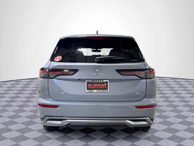 2026 Mitsubishi Outlander SE