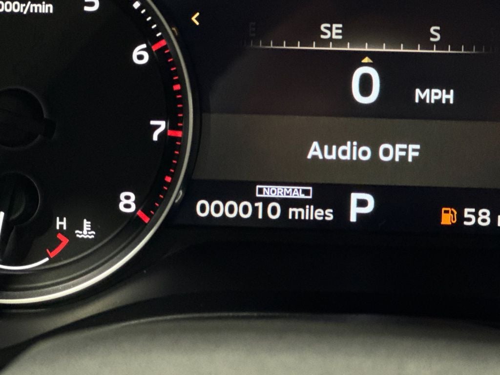 2026 Mitsubishi Outlander LE