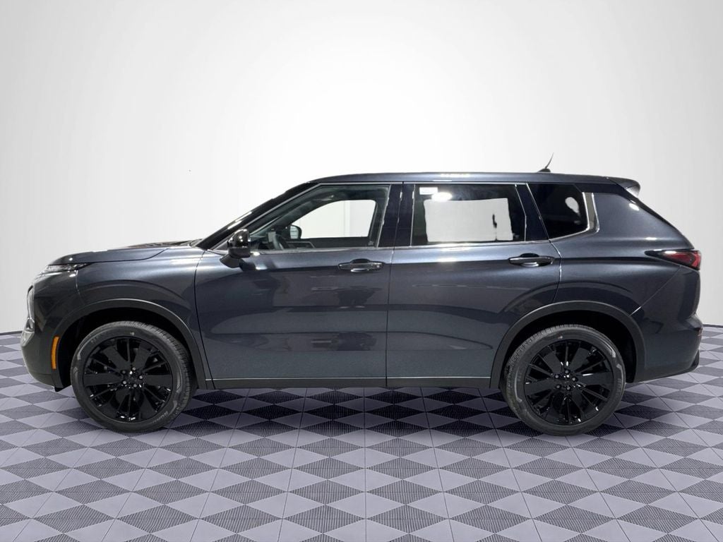 2026 Mitsubishi Outlander LE