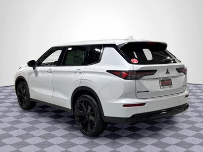 2026 Mitsubishi Outlander SE