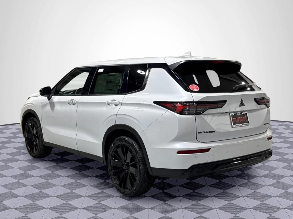 2026 Mitsubishi Outlander SE