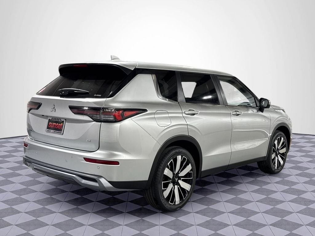 2026 Mitsubishi Outlander SE