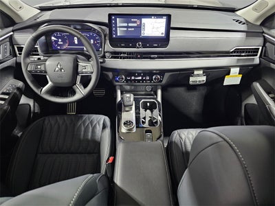 2025 Mitsubishi Outlander SEL