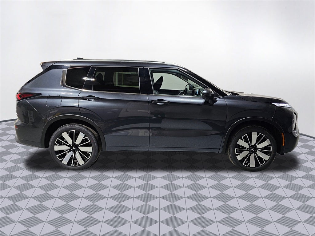 2025 Mitsubishi Outlander SEL