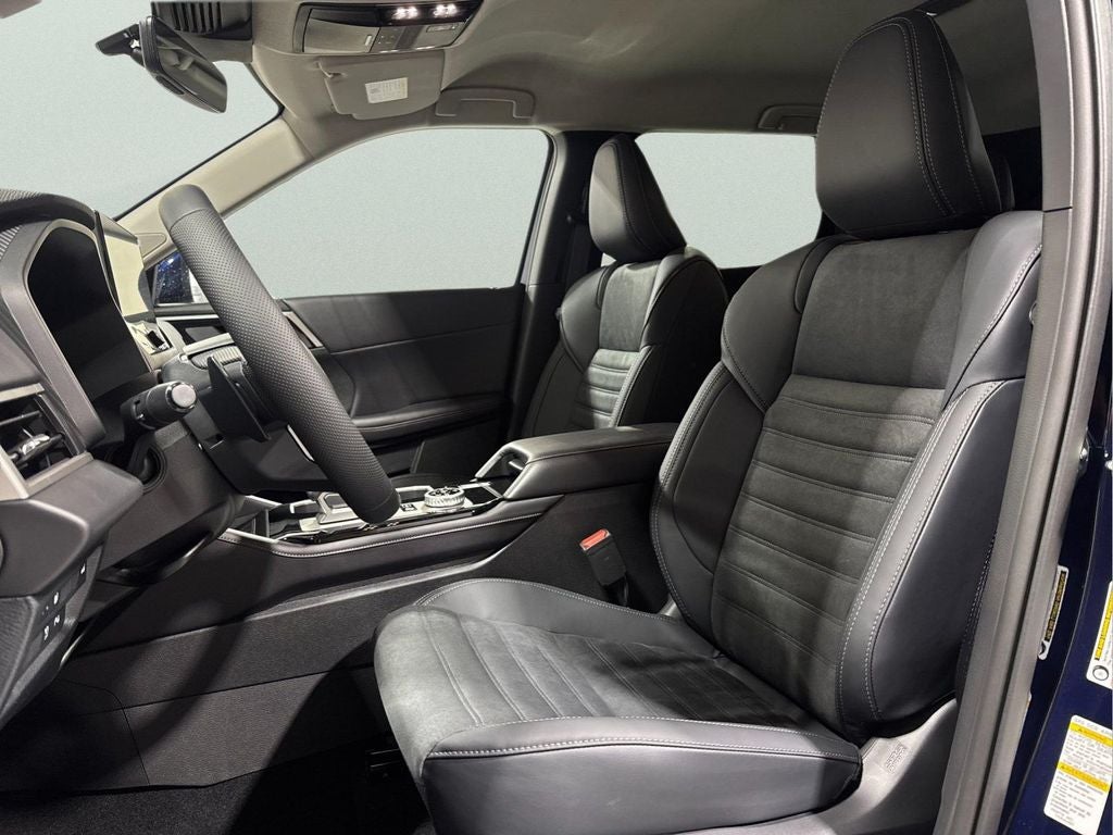 2026 Mitsubishi Outlander PHEV SE