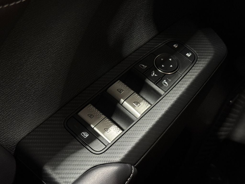 2026 Mitsubishi Outlander PHEV SE