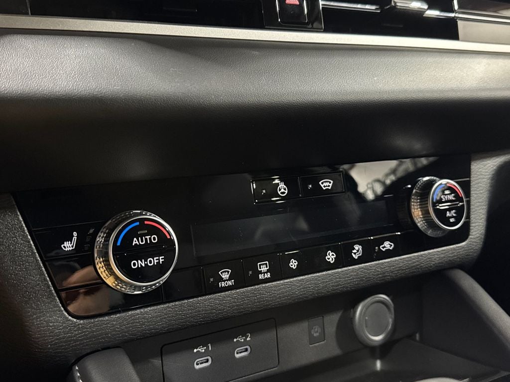 2026 Mitsubishi Outlander PHEV SE
