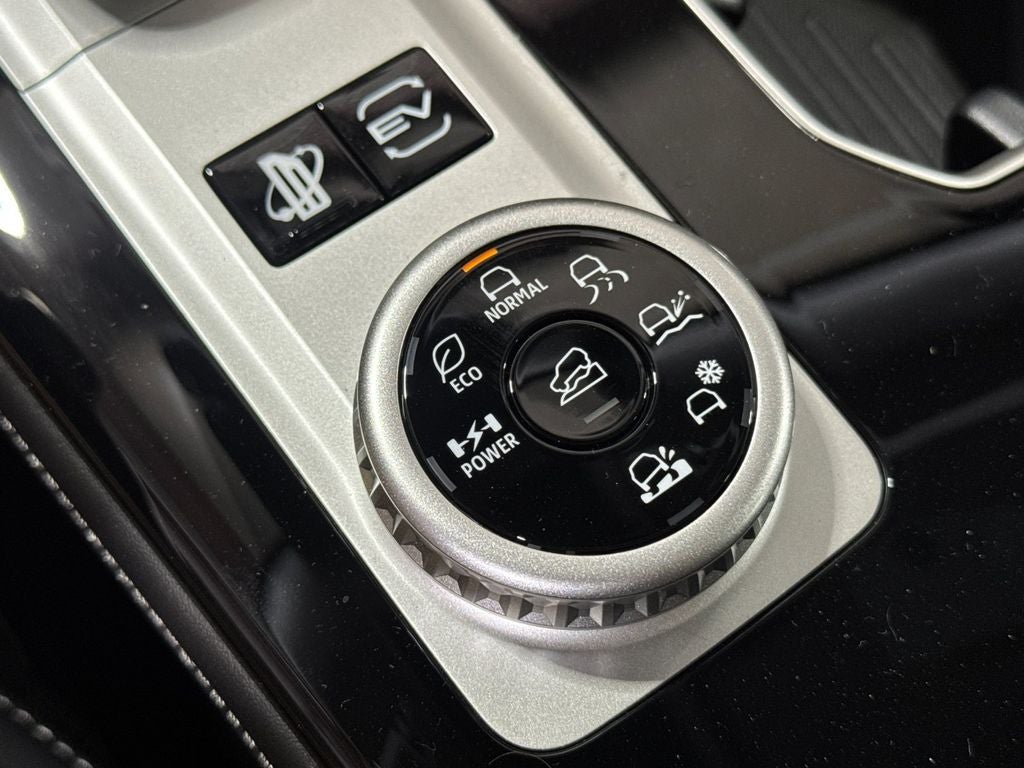 2026 Mitsubishi Outlander PHEV SE
