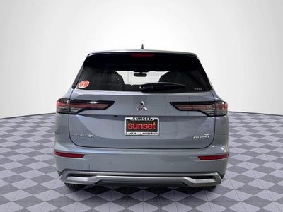 2026 Mitsubishi Outlander PHEV SE