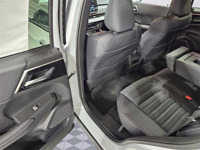 2025 Mitsubishi Outlander PHEV SE