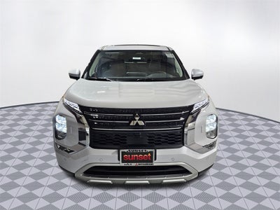 2025 Mitsubishi Outlander PHEV SE