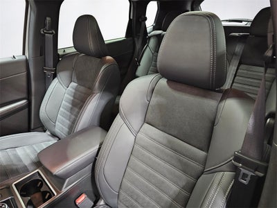 2025 Mitsubishi Outlander PHEV SE