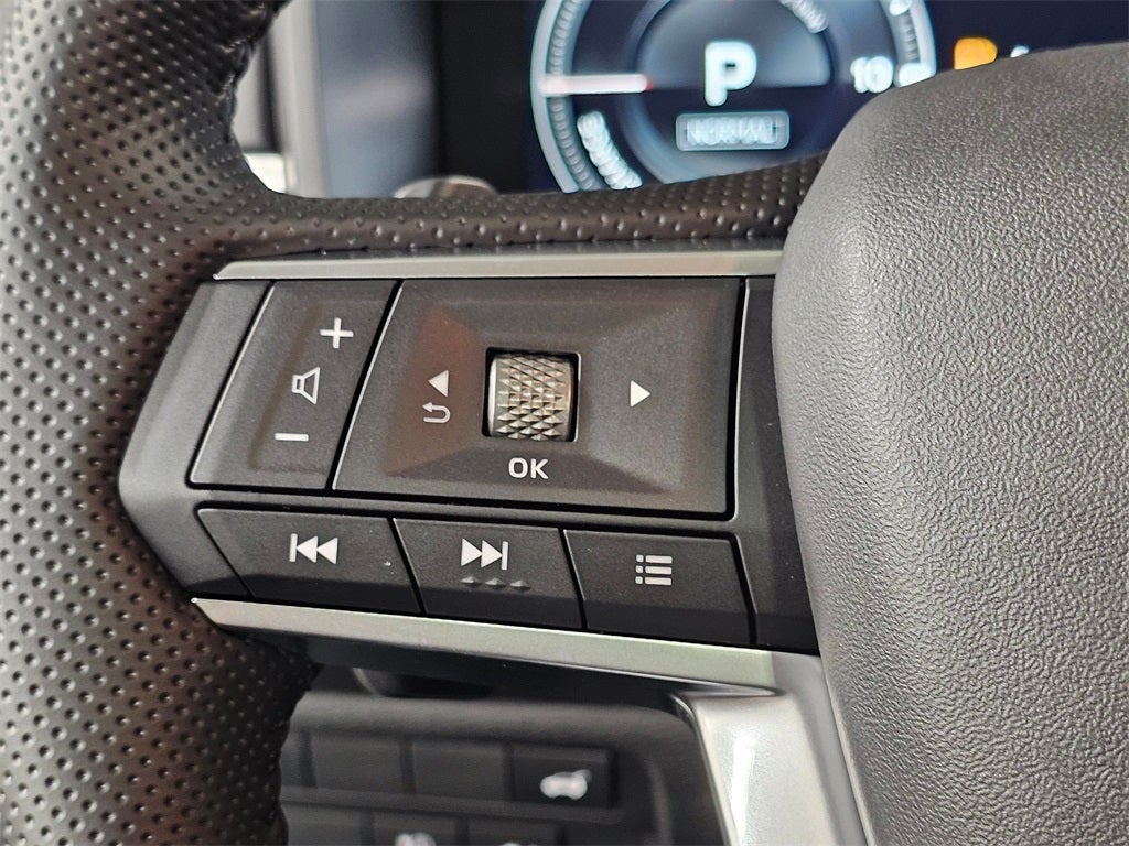 2025 Mitsubishi Outlander PHEV SE